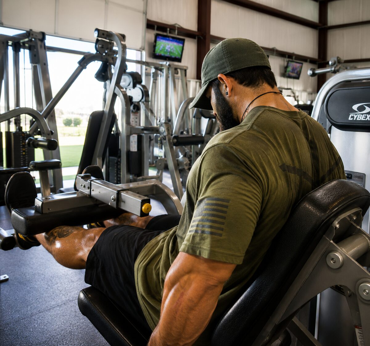 Member training on a Cybex selectorized machine